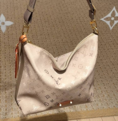 【上品なサンドベージュ】LOUIS VUITTON★Vagabond★バッグ