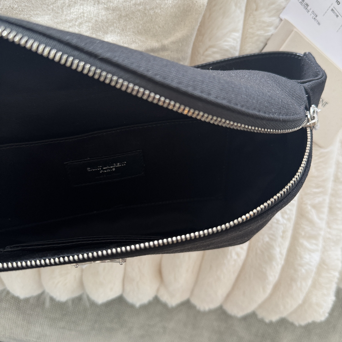 関税送料込国内発送★SAINT LAURENT ベルトバッグ