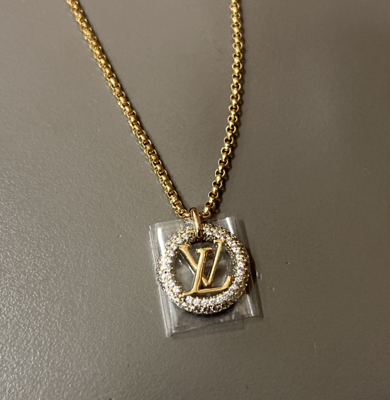 【Louis Vuitton】ネックレス・ルイーズ バイ ナイト