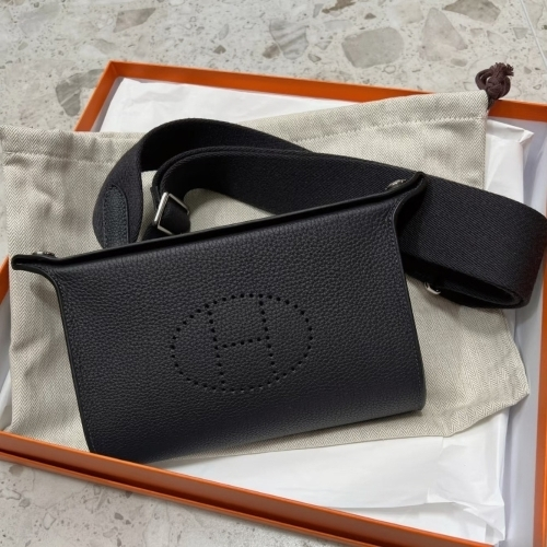 カジュアルな服装も上品に♪HERMES ヴィドポッシュ ブラック