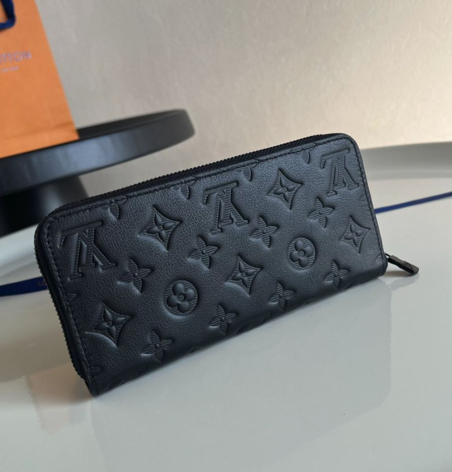 格好良い☆ Louis Vuitton ジッピーウォレット SO BLACK