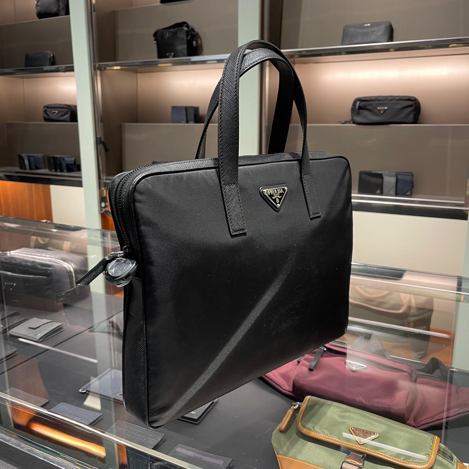 ★PRADA / プラダ★ ブリーフケース 2VE368