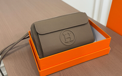 クールな漢を極める逸品♪[HERMES]ヴィドポッシュ ブラック