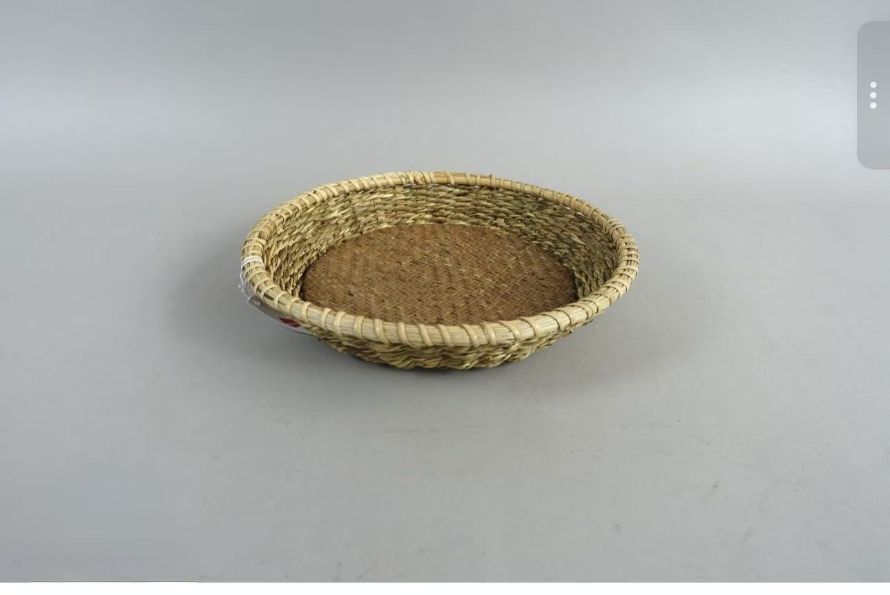 Hand‑Woven Round Rattan Storage Tray, Decorative Fruit Basket
