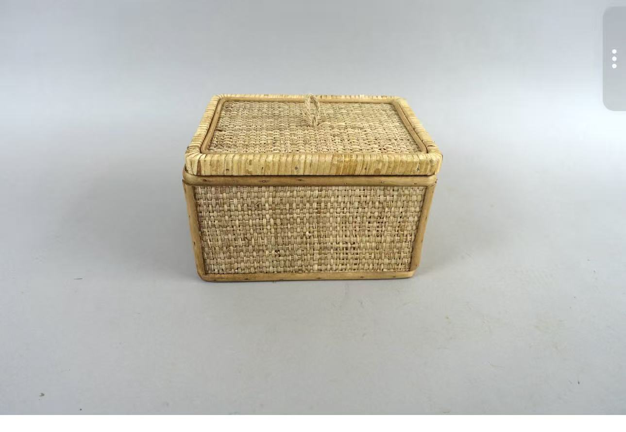 Handwoven Rattan Storage Box With Lid & Rattan Pull Knob