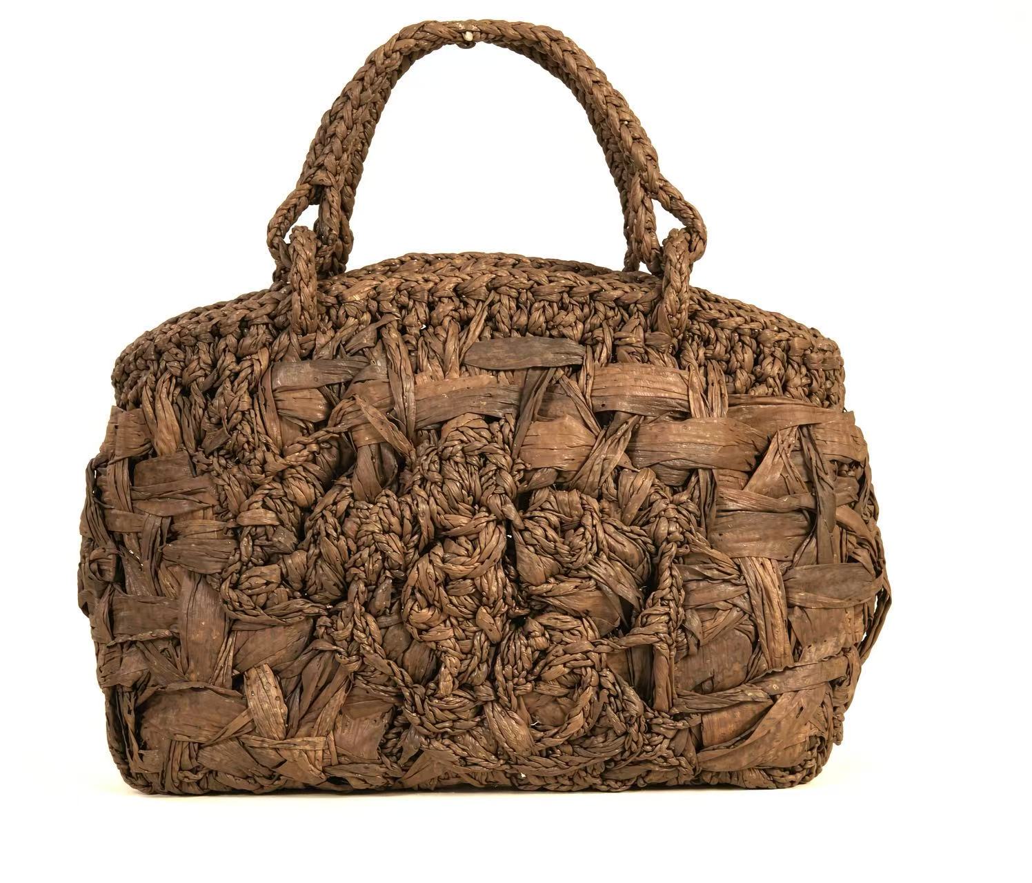 Noble Lady Rattan Handbag Handwoven with Natural Raw Rattan Bark