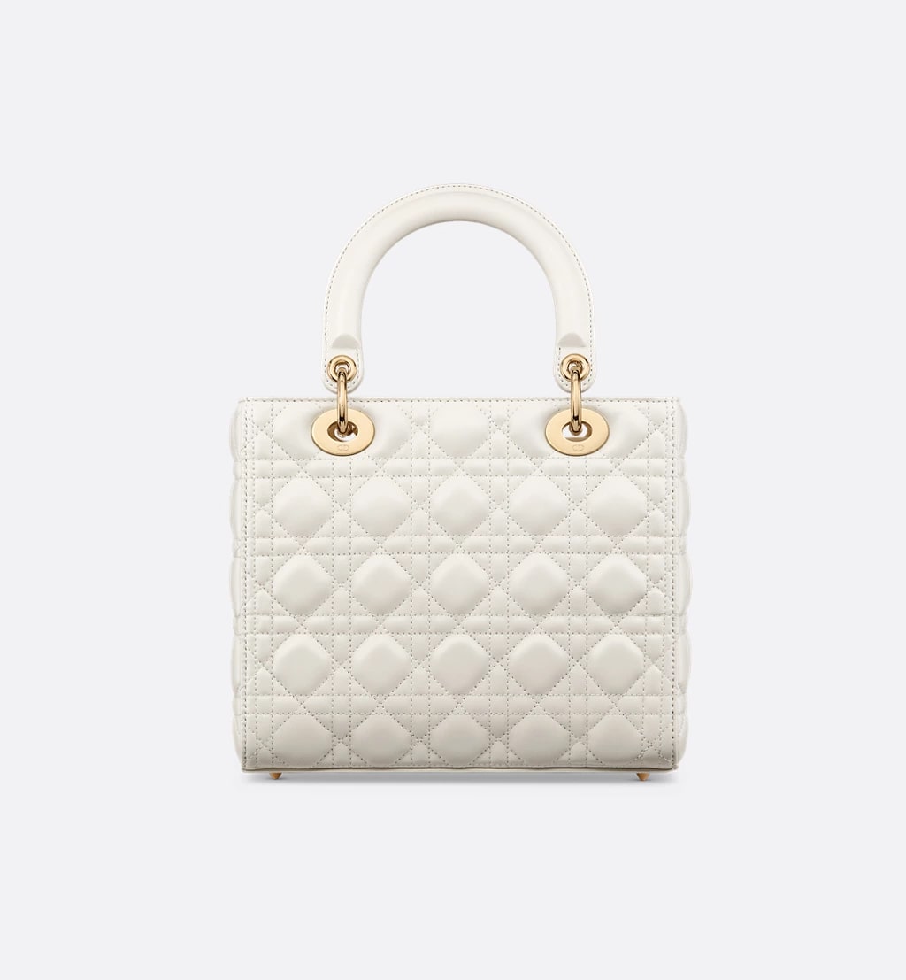 【DIOR】大注目✨世界的セレプも夢中になるLADY DIOR ミディアムバッグが登場💖