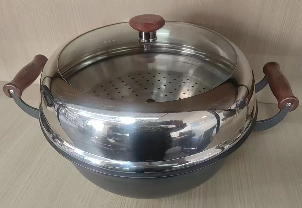 "Grand Feast" Stew Pot (Gift Box): Includes Steamer Insert/Tray