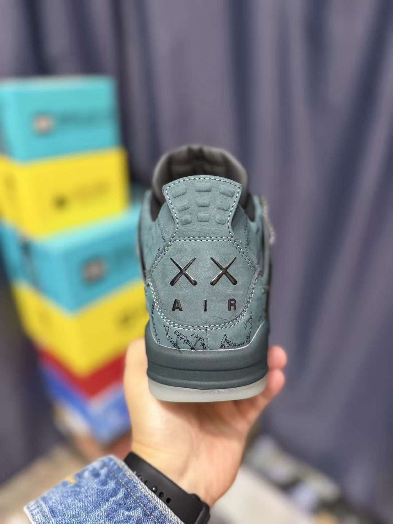 Men Low‑Top Suede Basketball Sneakers, Dark Teal Full‑Body Embroidery Pattern, Translucent Outsole Street Fashion Shoes