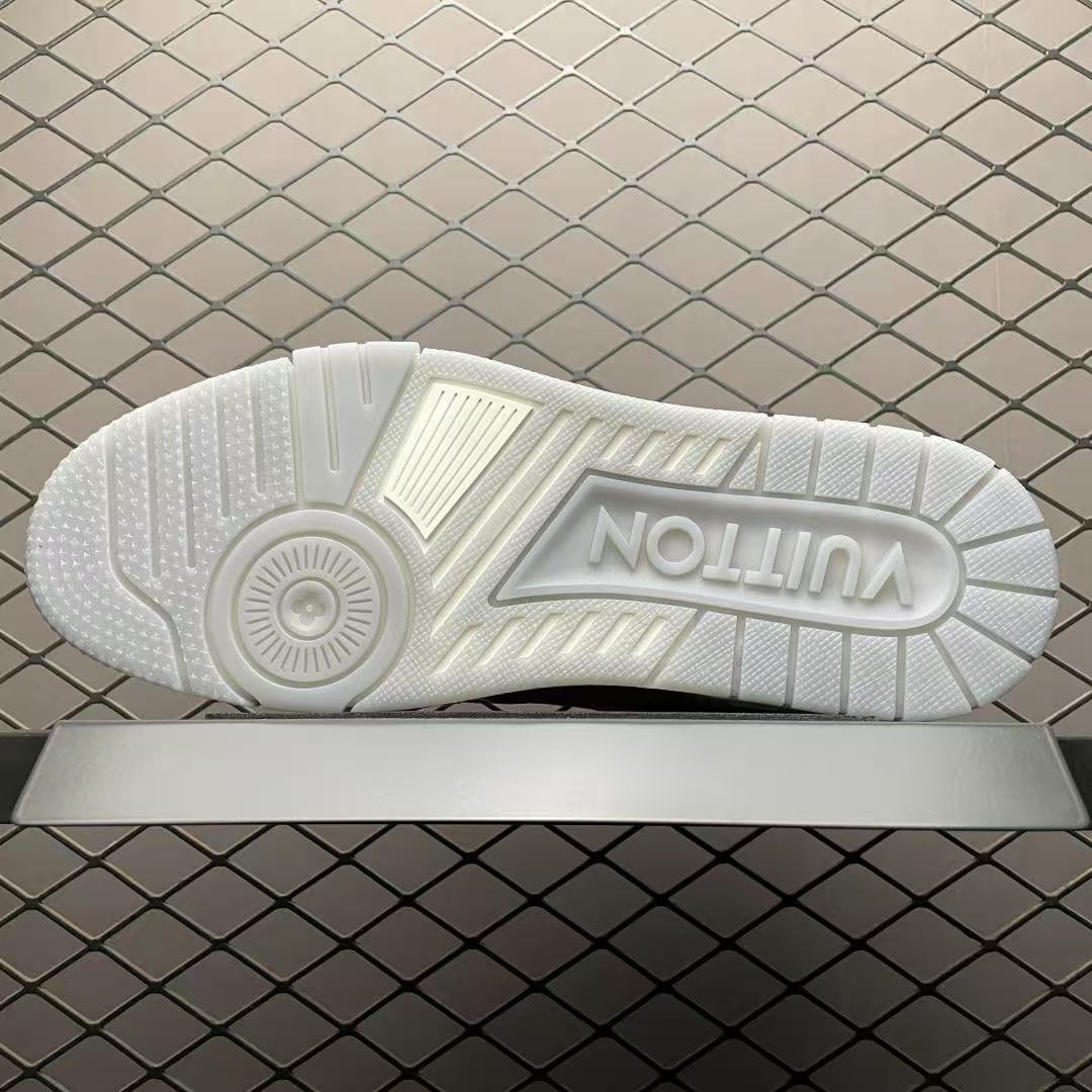 Men Retro Casual Sneakers, Grain Leather Upper, White‑Silver Tone, Thick Cushioned Sole Street Fashion Shoes