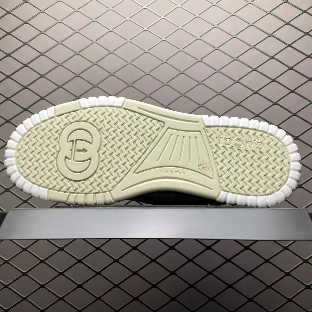 Men Retro‑Style Low‑Top Casual Sneakers, Printed Leather Upper, White‑Olive Green Two‑Tone, Thick Rubber Sole Street Shoes