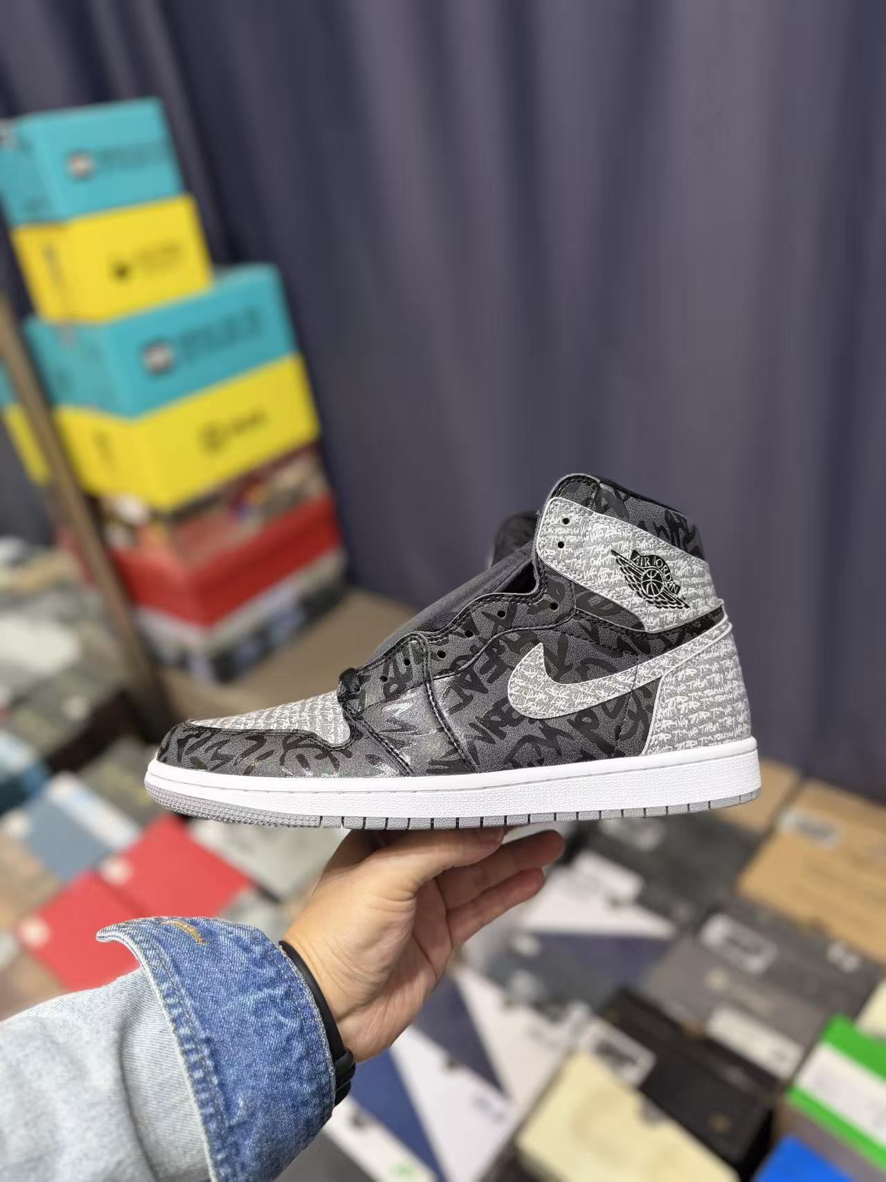 Men High‑Top Graffiti Print Sneakers, Black‑Grey Patterned Leather Upper, White Midsole Street Fashion Basketball Shoes