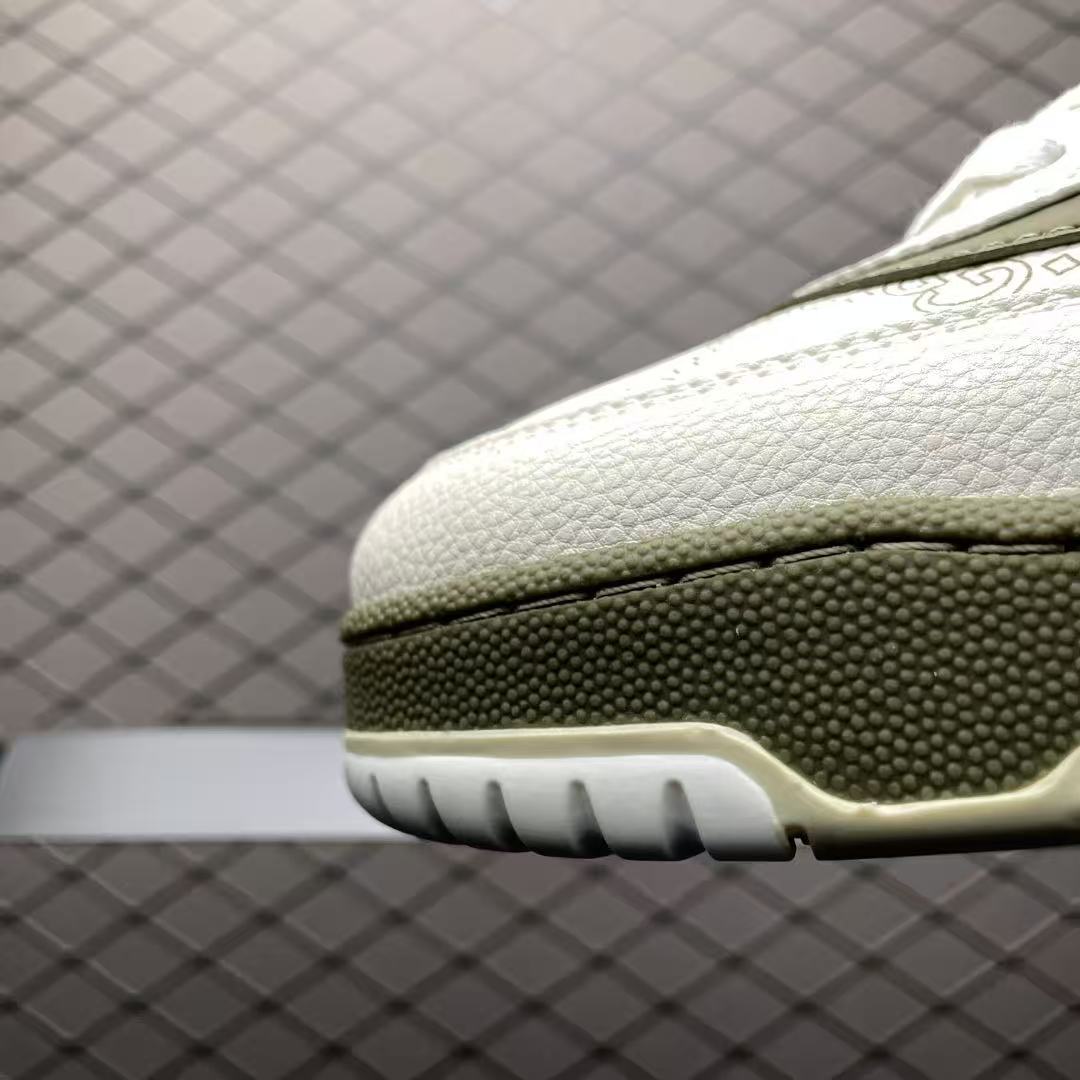 Men Retro‑Style Low‑Top Casual Sneakers, Printed Leather Upper, White‑Olive Green Two‑Tone, Thick Rubber Sole Street Shoes