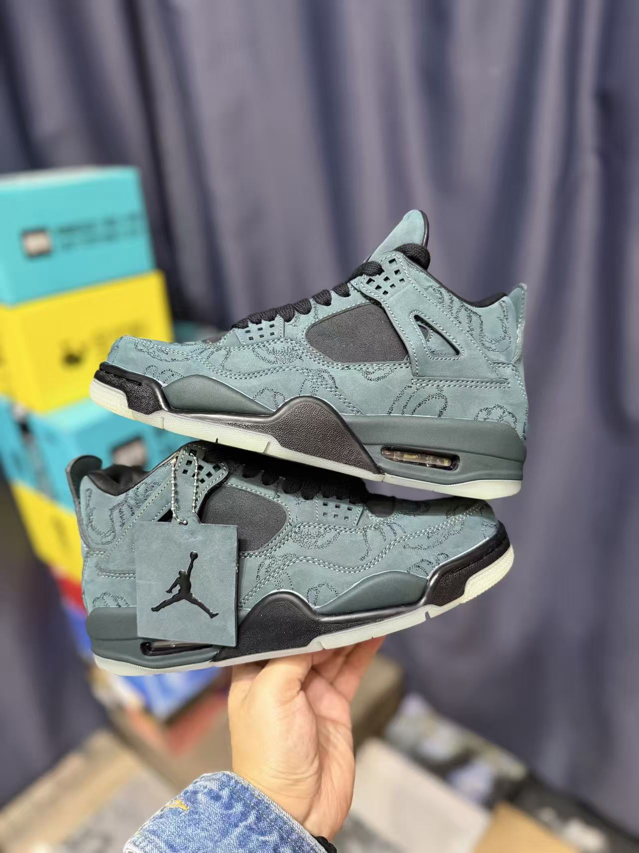 Men Low‑Top Suede Basketball Sneakers, Dark Teal Full‑Body Embroidery Pattern, Translucent Outsole Street Fashion Shoes