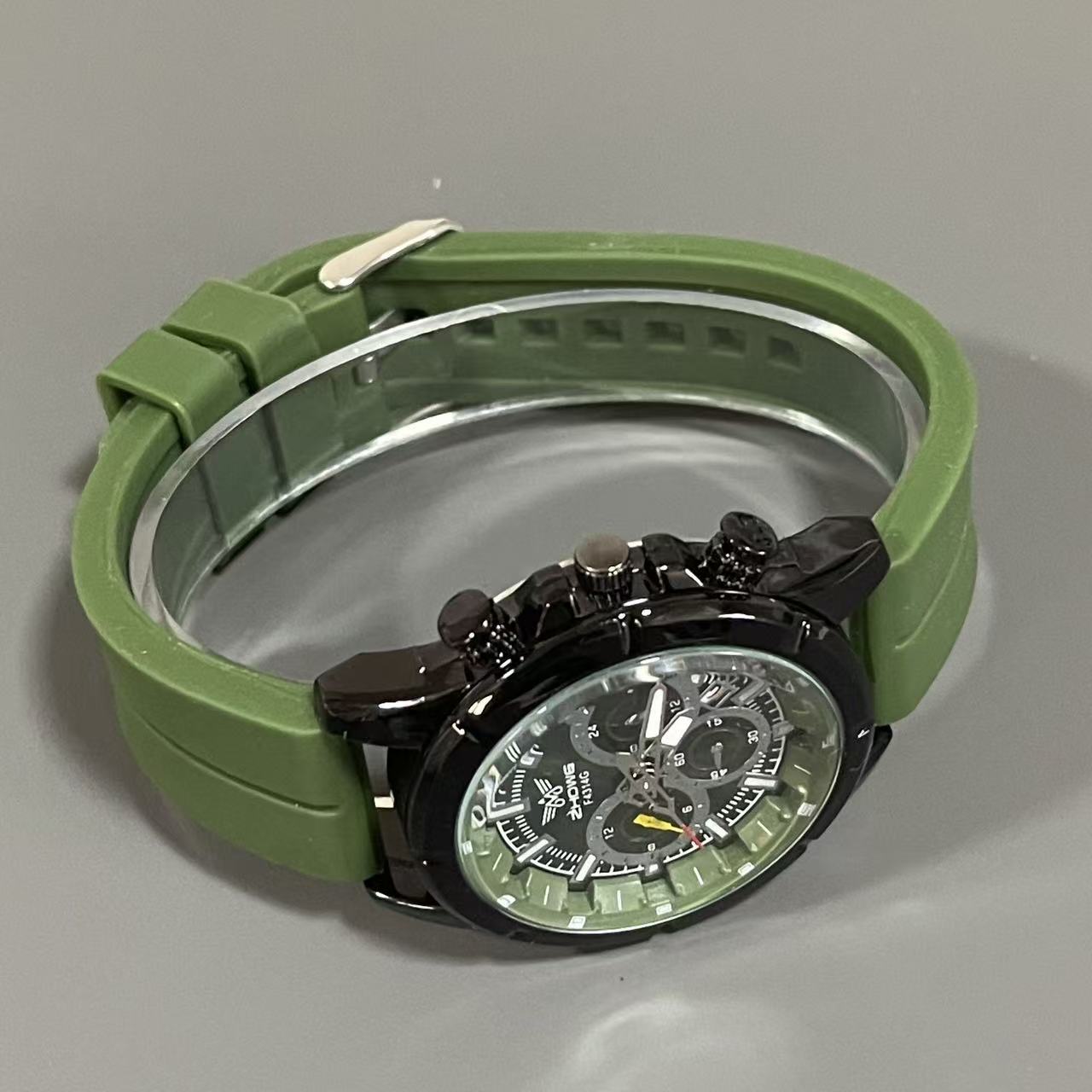 ZHOWE Men Sports Quartz Watch Silicone Strap Multi‑Dial Chronograph Wristwatch