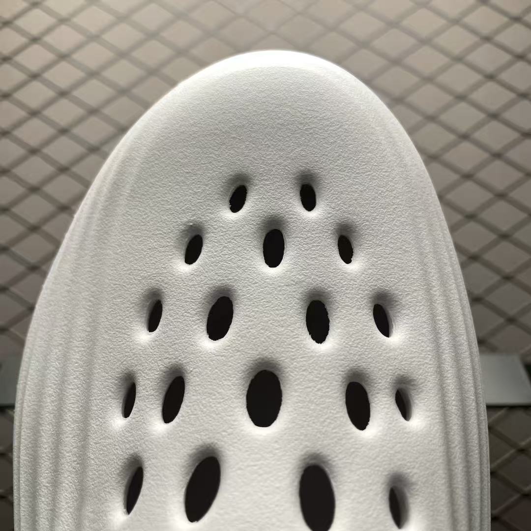 Unisex Full‑Cover Hollow EVA Slip‑On Shoes, White 3D Wave Textured Upper, Hollow Breathable Insole Beach Water Shoes