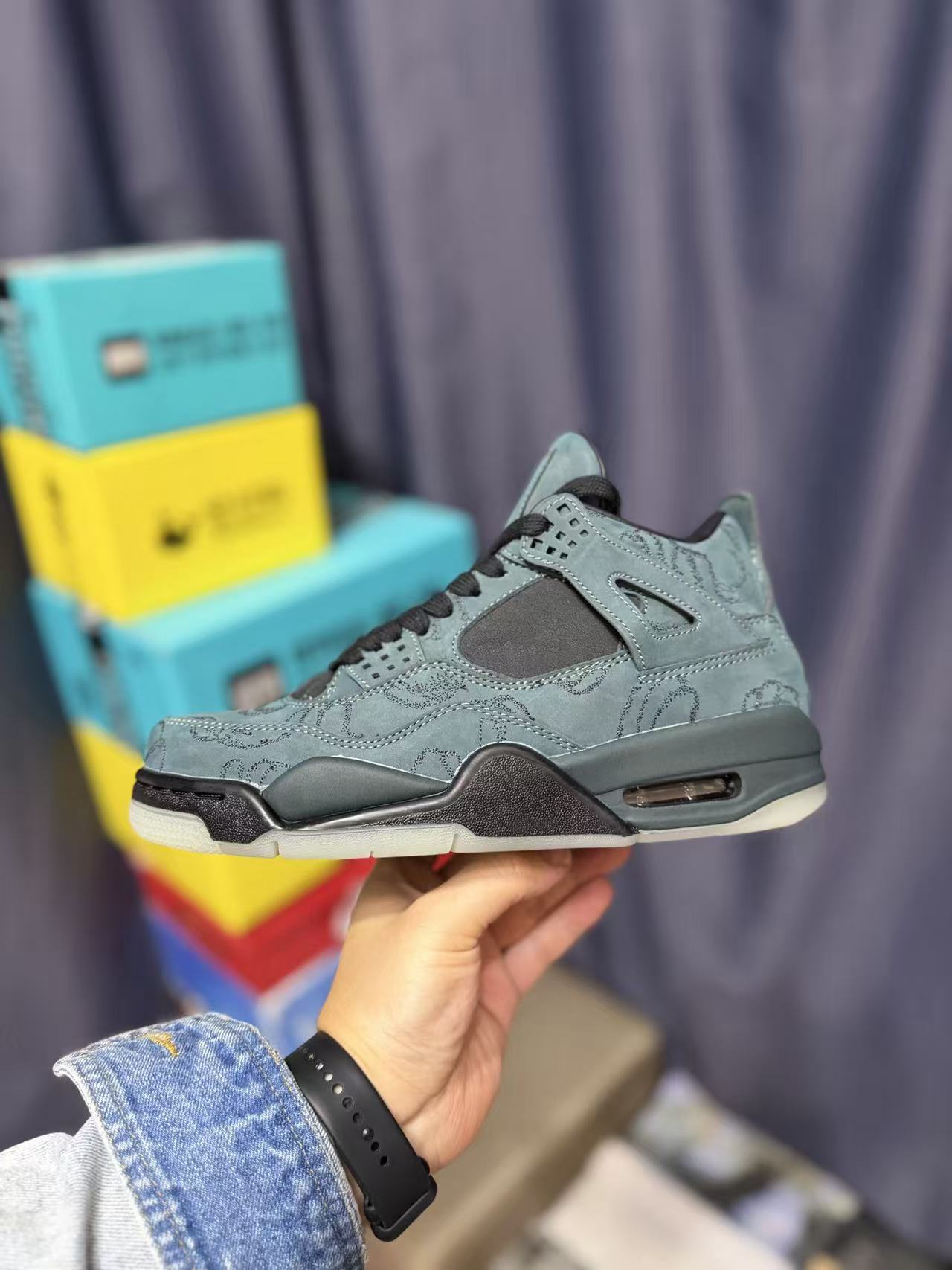 Men Low‑Top Suede Basketball Sneakers, Dark Teal Full‑Body Embroidery Pattern, Translucent Outsole Street Fashion Shoes
