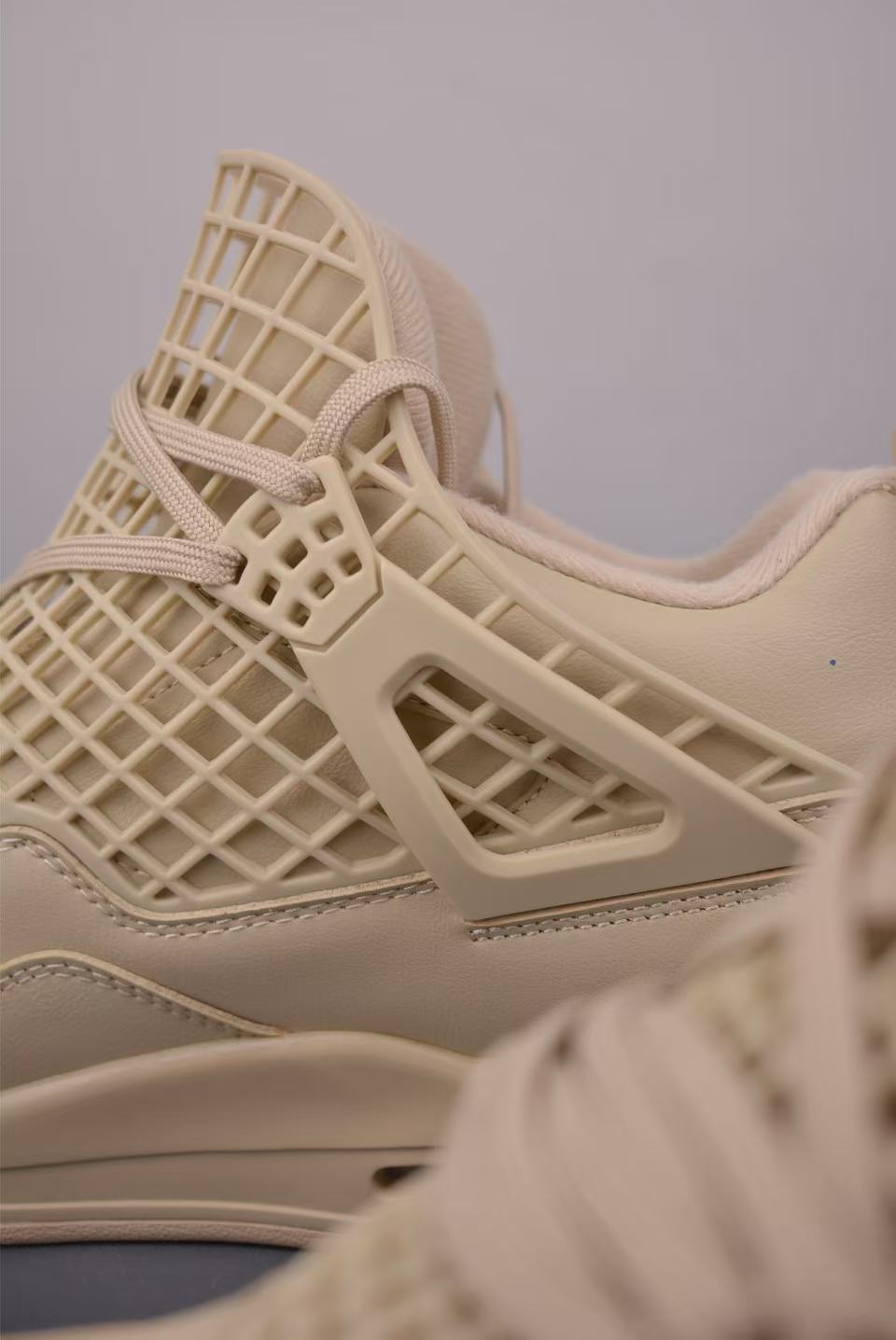 Men Low‑Top Fashion Basketball Sneakers, Full Beige Grid Mesh Upper, Monochrome Leather Casual Street Shoes