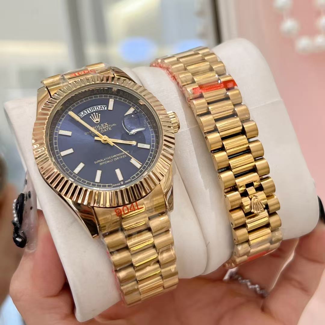 Men Luxury Gold‑Tone Wrist Watch, Deep Blue Dial, Day & Date Display, Fluted Bezel, Metal Bracelet