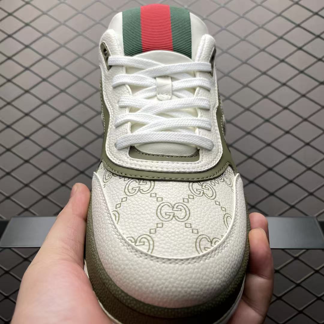 Men Retro‑Style Low‑Top Casual Sneakers, Printed Leather Upper, White‑Olive Green Two‑Tone, Thick Rubber Sole Street Shoes