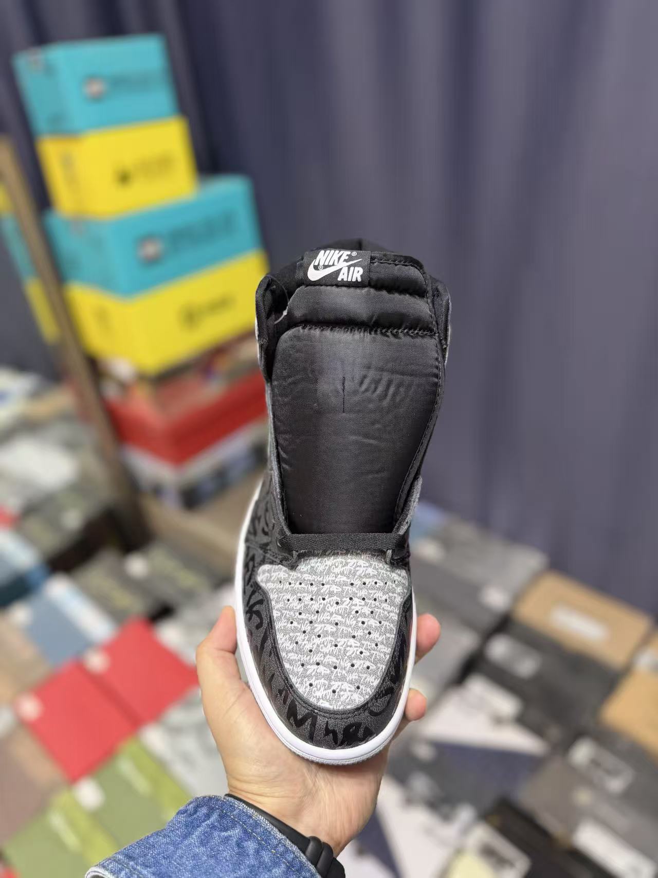 Men High‑Top Graffiti Print Sneakers, Black‑Grey Patterned Leather Upper, White Midsole Street Fashion Basketball Shoes