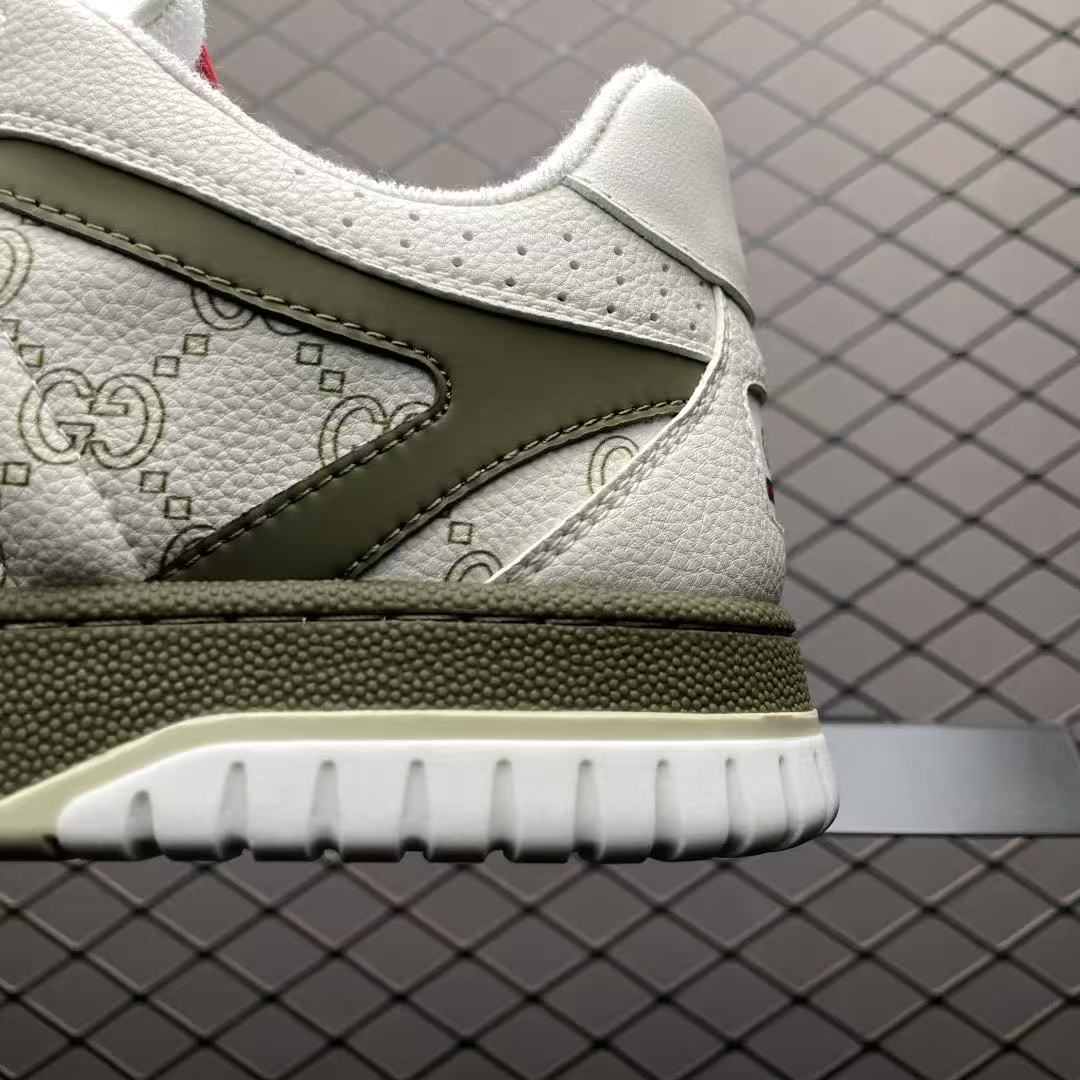 Men Retro‑Style Low‑Top Casual Sneakers, Printed Leather Upper, White‑Olive Green Two‑Tone, Thick Rubber Sole Street Shoes