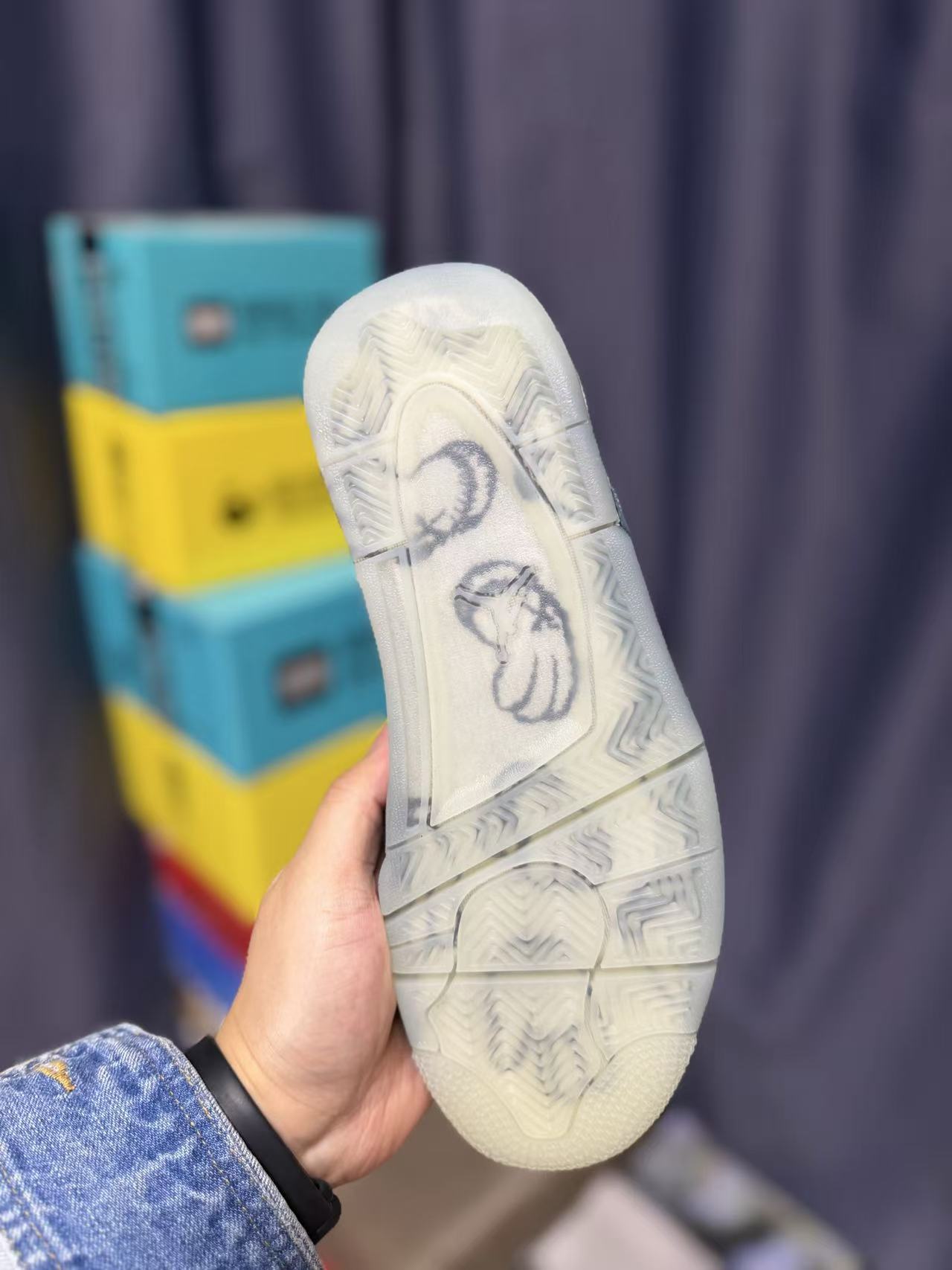 Men Low‑Top Suede Basketball Sneakers, Dark Teal Full‑Body Embroidery Pattern, Translucent Outsole Street Fashion Shoes