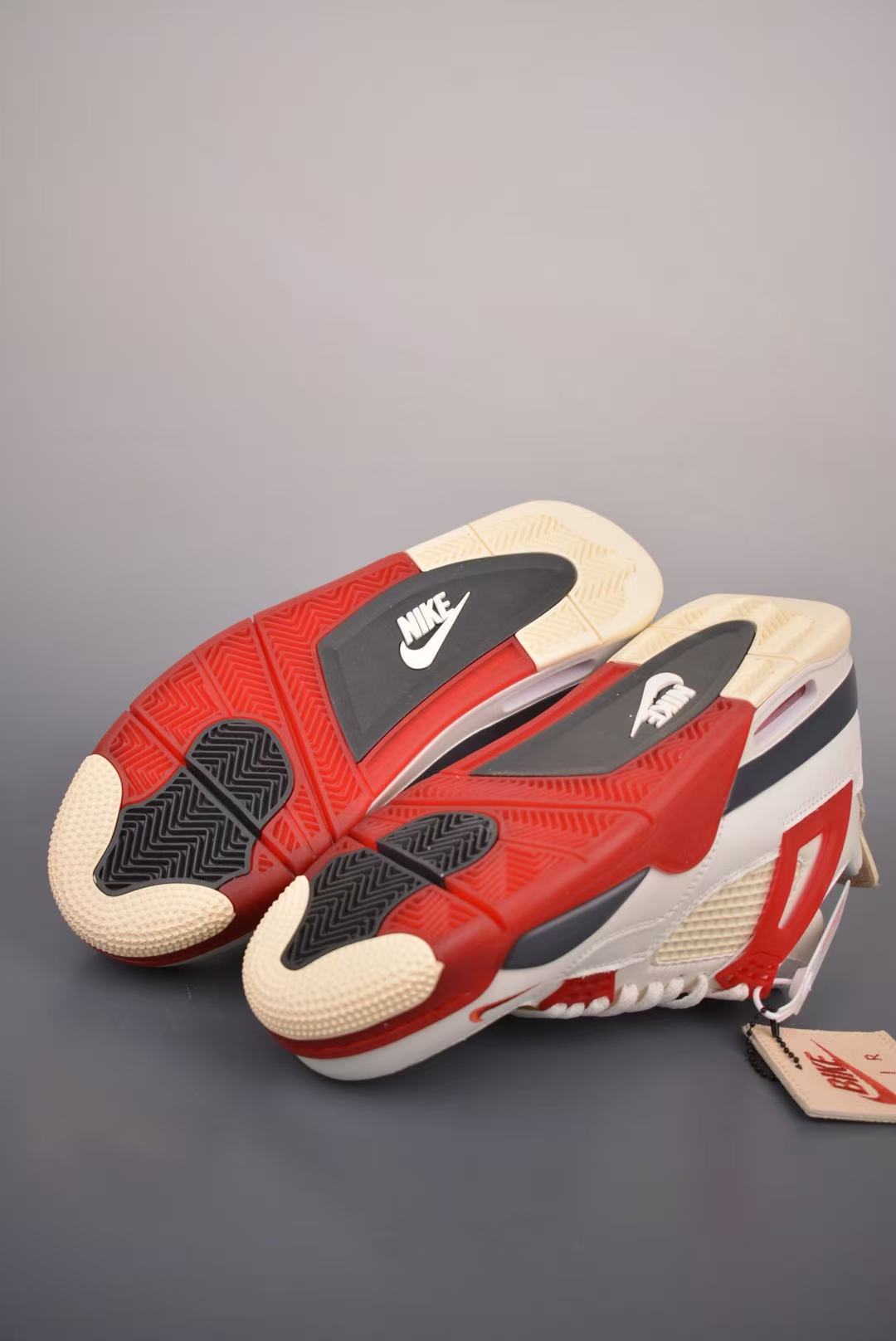 Men Low‑Top Retro Basketball Sneakers, Cream‑White Red Leather Upper, Mesh Panel Detail, Vintage Rubber Outsole Street Casual Shoes