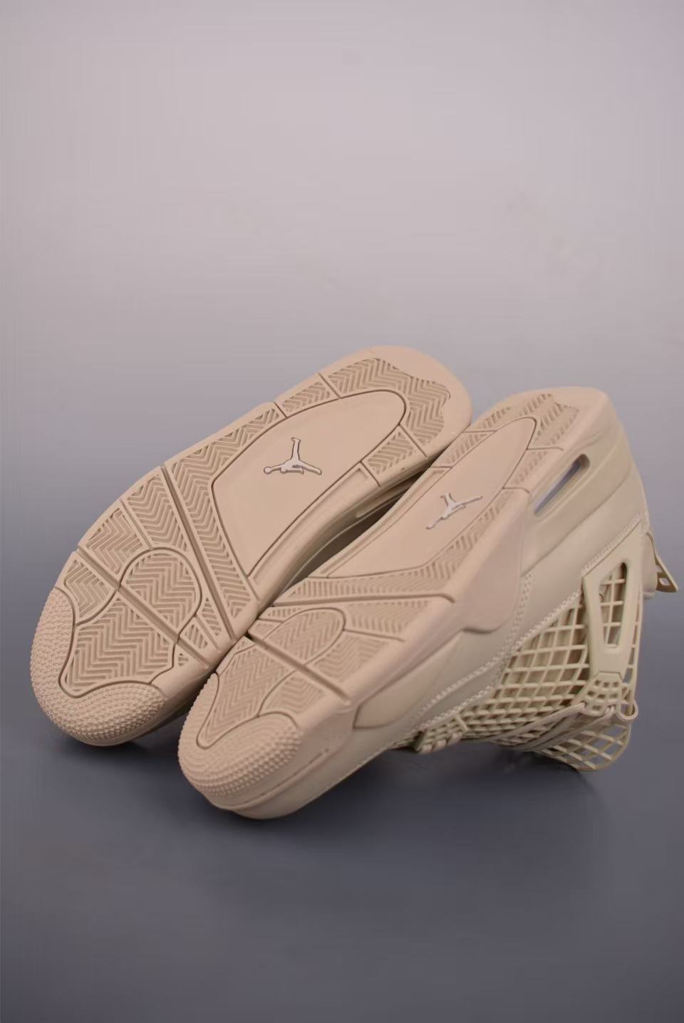 Men Low‑Top Fashion Basketball Sneakers, Full Beige Grid Mesh Upper, Monochrome Leather Casual Street Shoes