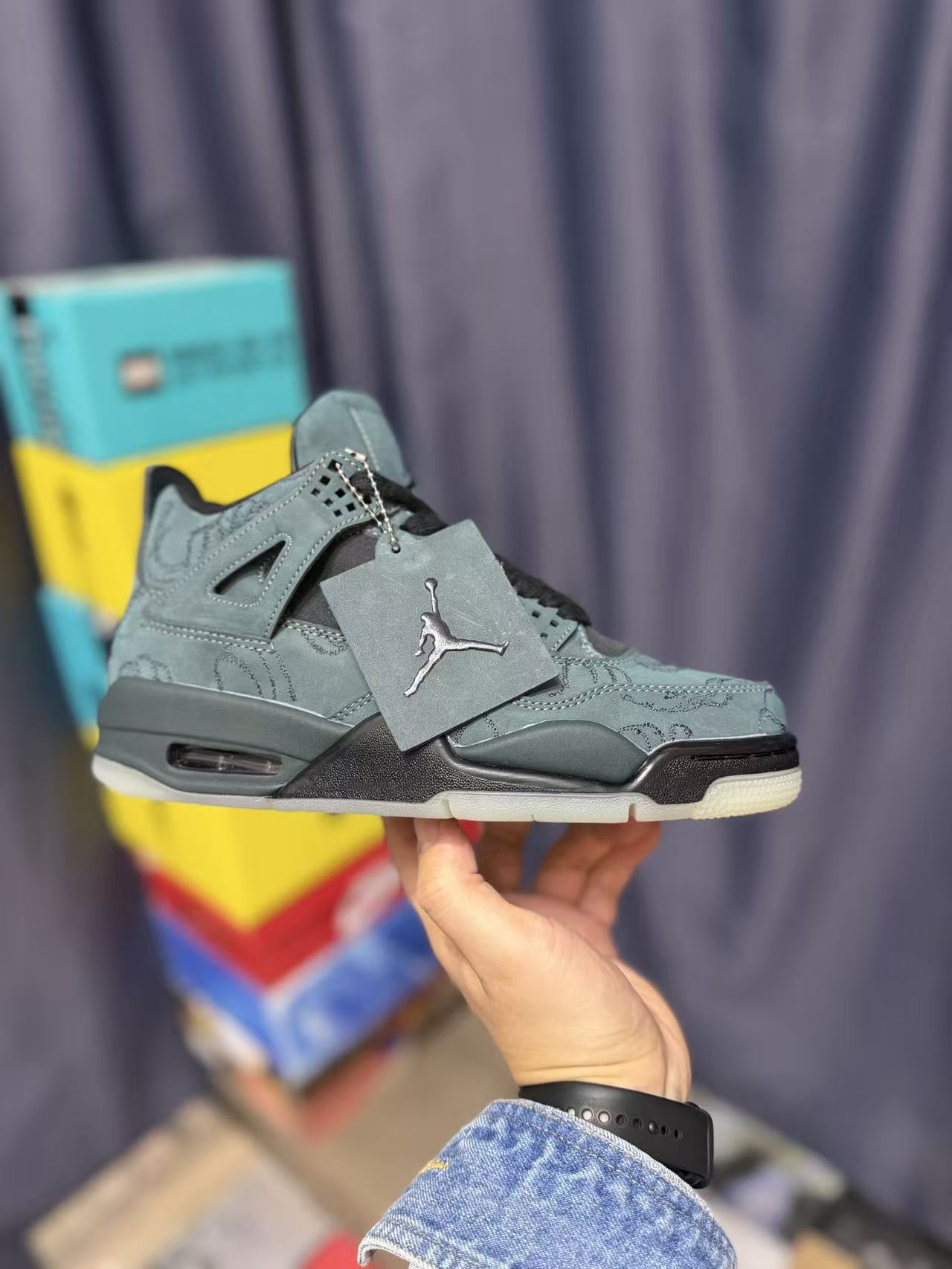 Men Low‑Top Suede Basketball Sneakers, Dark Teal Full‑Body Embroidery Pattern, Translucent Outsole Street Fashion Shoes