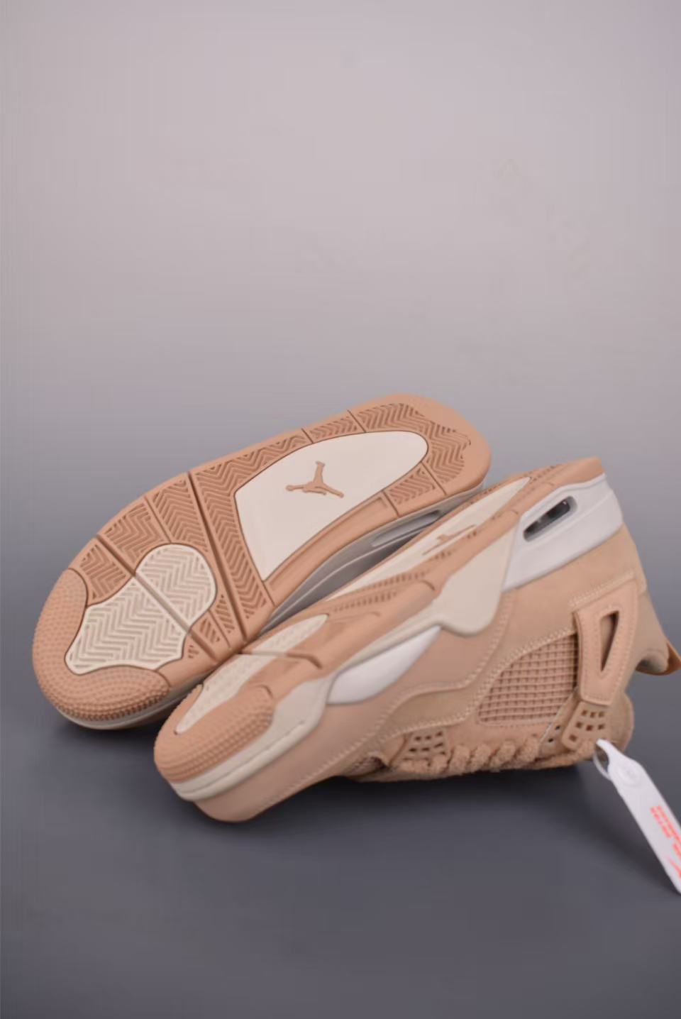 Men Low‑Top Suede Basketball Sneakers, Warm Apricot Monochrome Upper, Thick Fuzzy Laces, Off‑White Midsole Street Casual Shoes