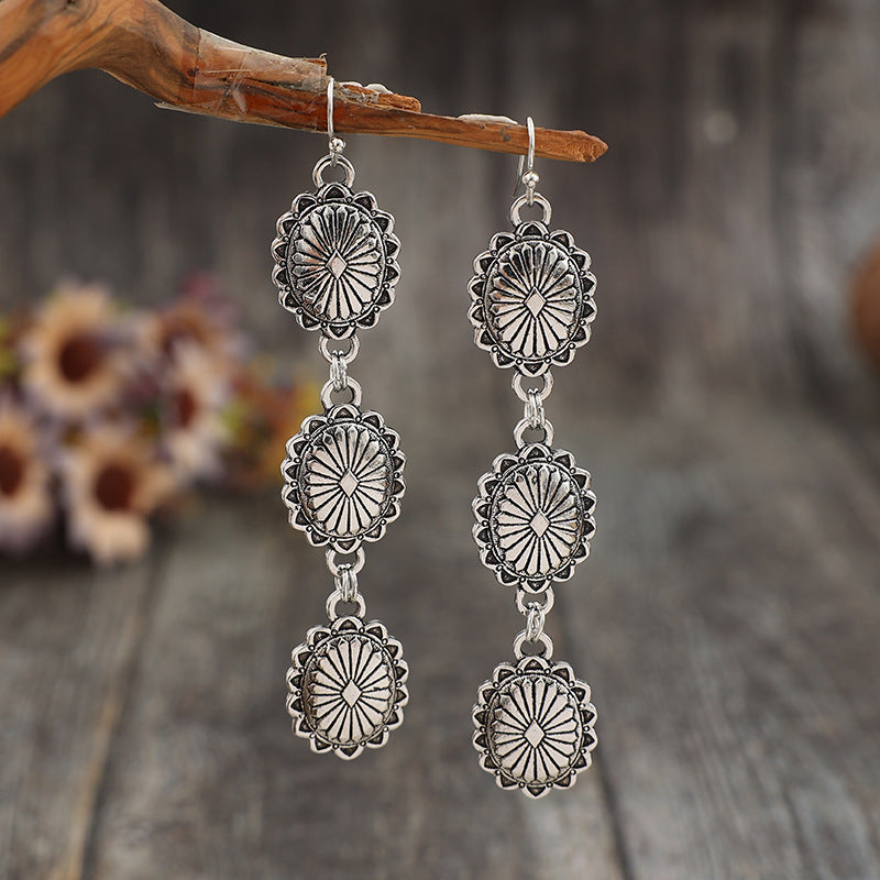Boho Vintage Floral Earrings - product image 3