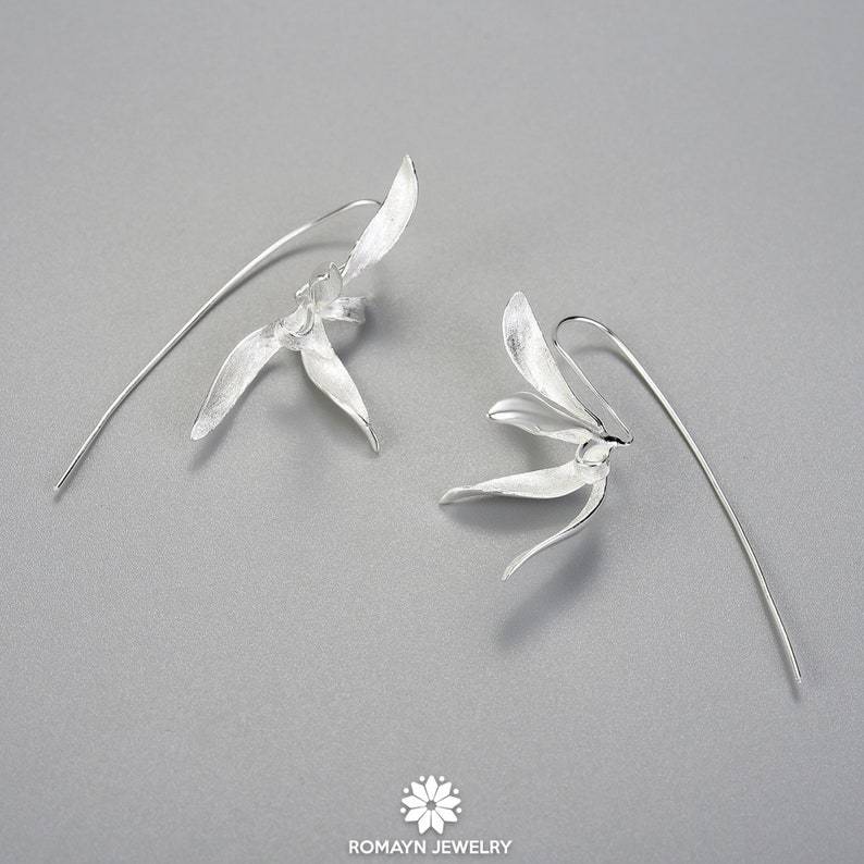Vintage Floral Cross Earrings - product image 4