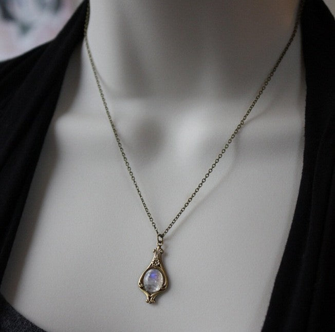 Vintage Floral Moon Necklace - product image 4