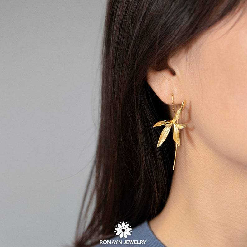Vintage Floral Cross Earrings - product image 3