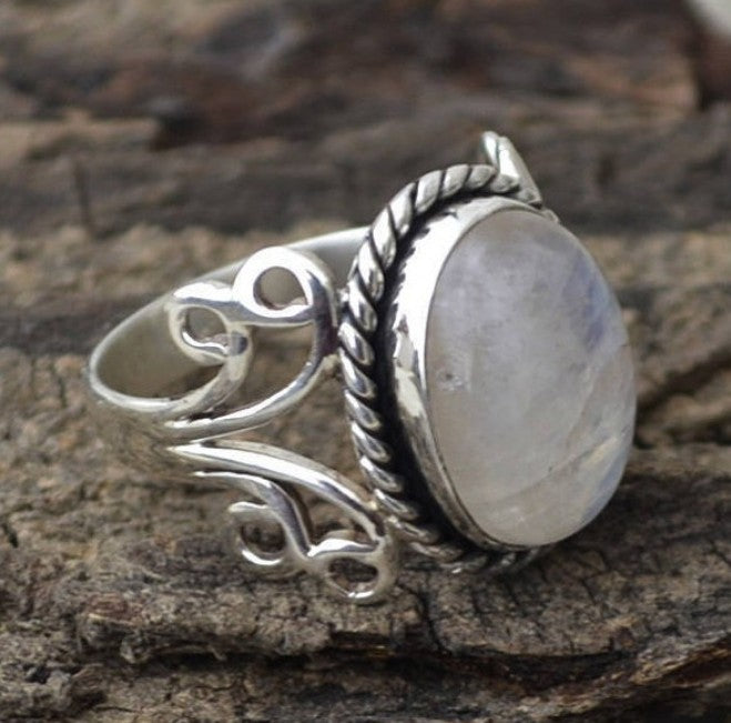 Statement Moon Ring - product image 8