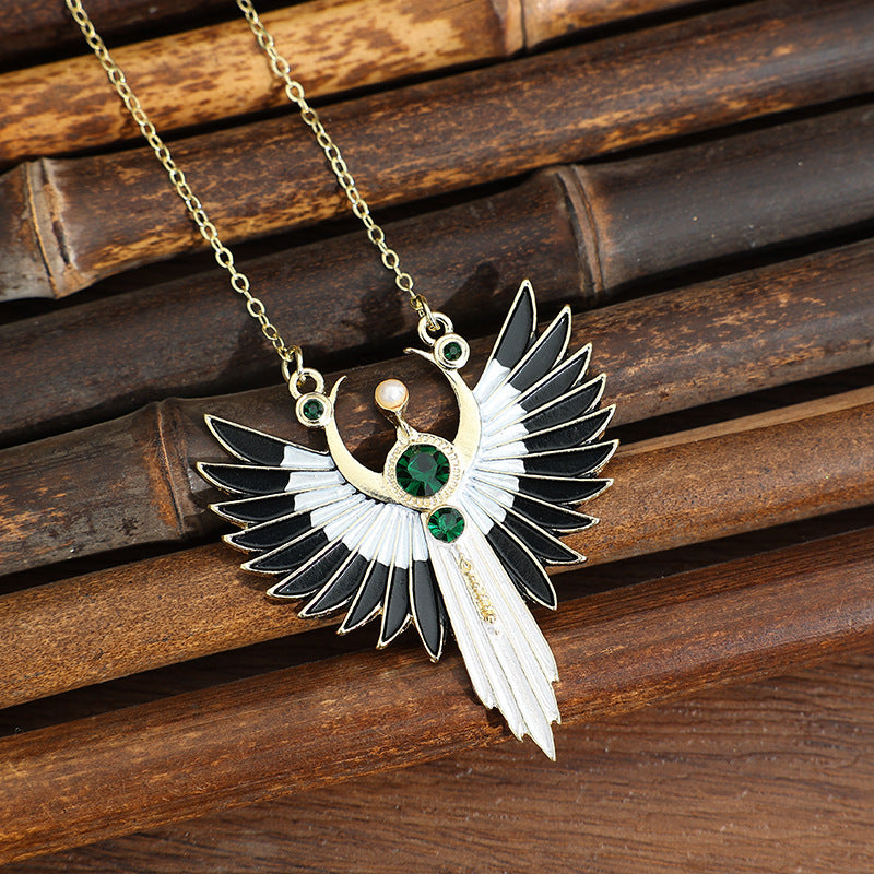 Vintage Moon Necklace - product image 8