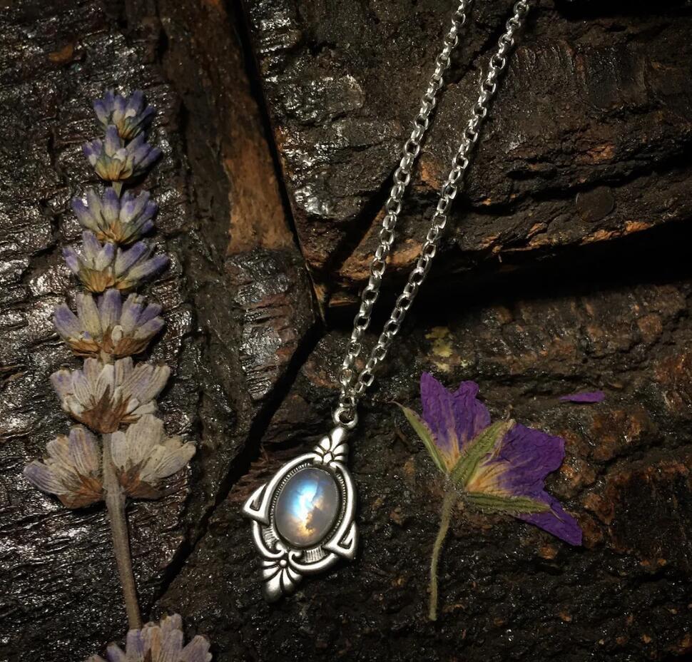 Boho Vintage Moon Necklace - product image 8