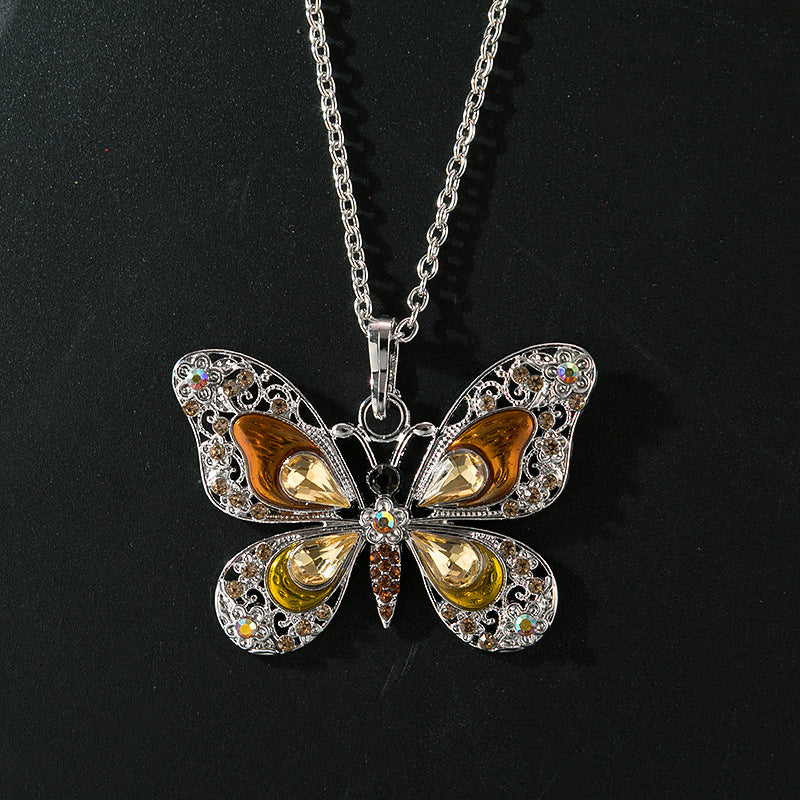 Vintage Butterfly Necklace - product image 3