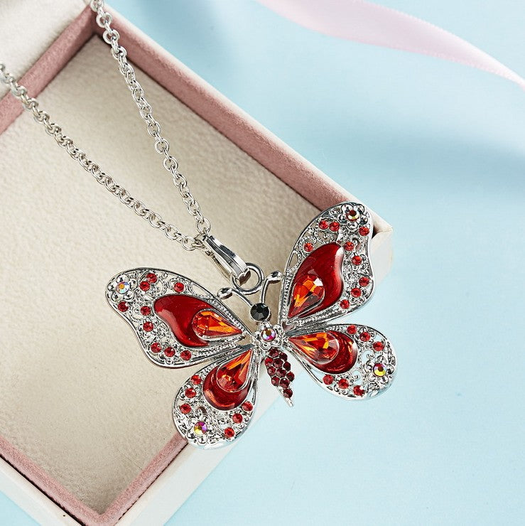 Vintage Butterfly Necklace - product image 13