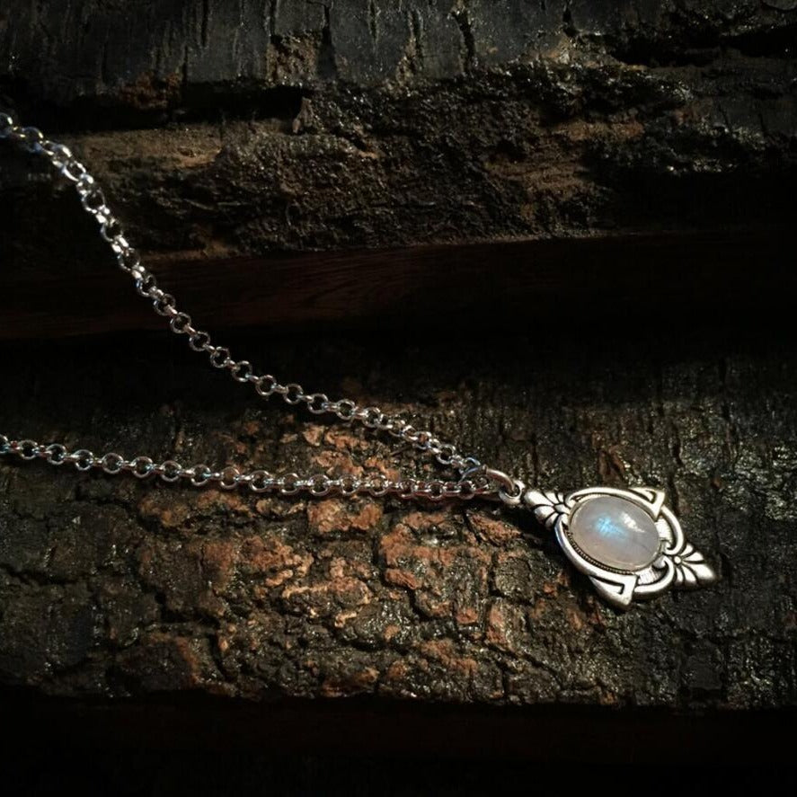 Boho Vintage Moon Necklace - product image 3