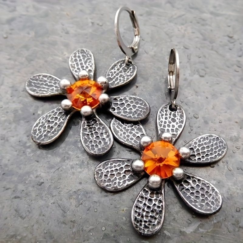 Vintage Floral Earrings - product image 1