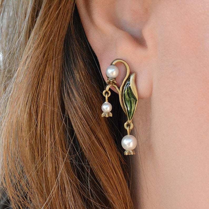 French-style Enamel Green Leaf Pearl Hollow Earrings with Unique Tassels for - product image 1