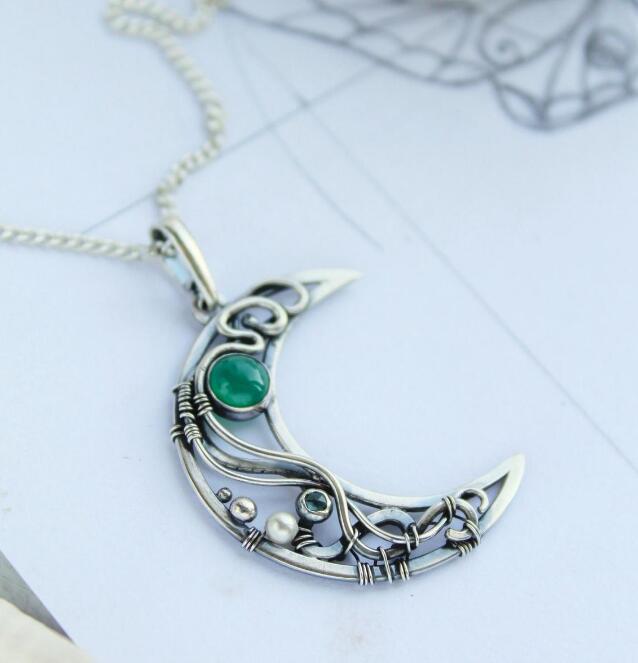 Boho Vintage Moon Necklace - product image 4