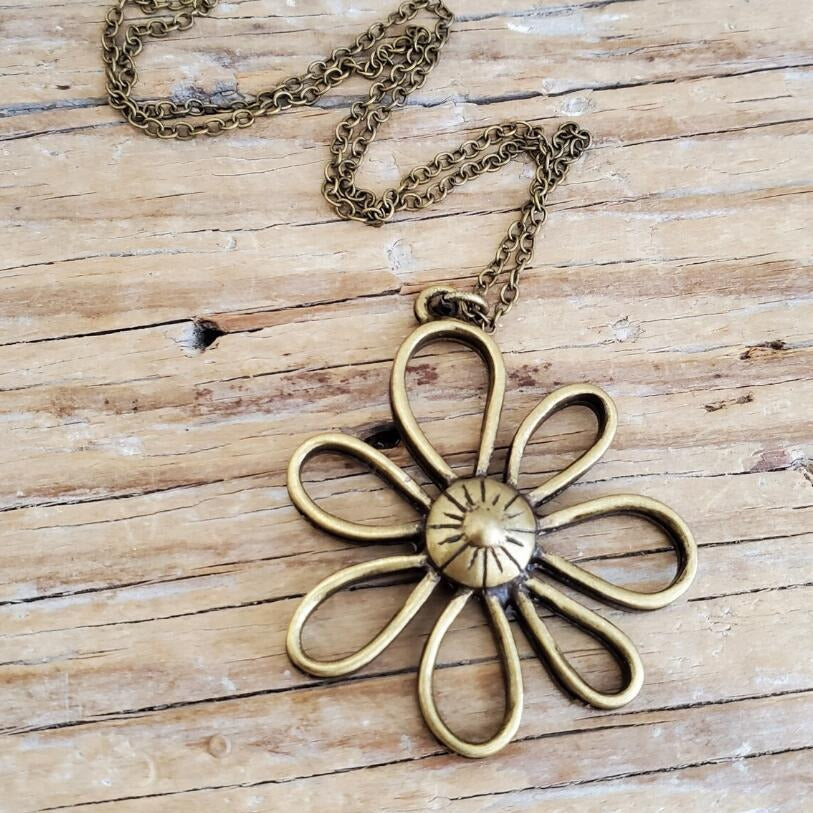 Vintage Floral Cross Necklace for Women - product image 2