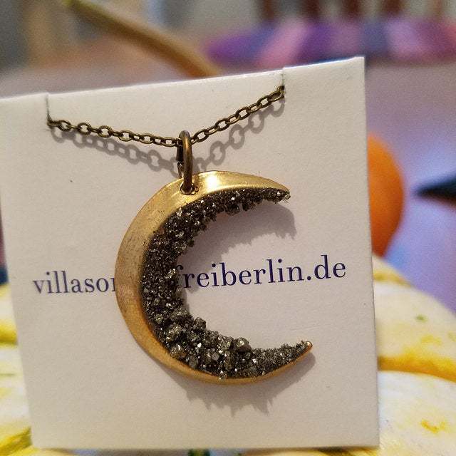 Vintage Moon Cross Necklace - product image 5