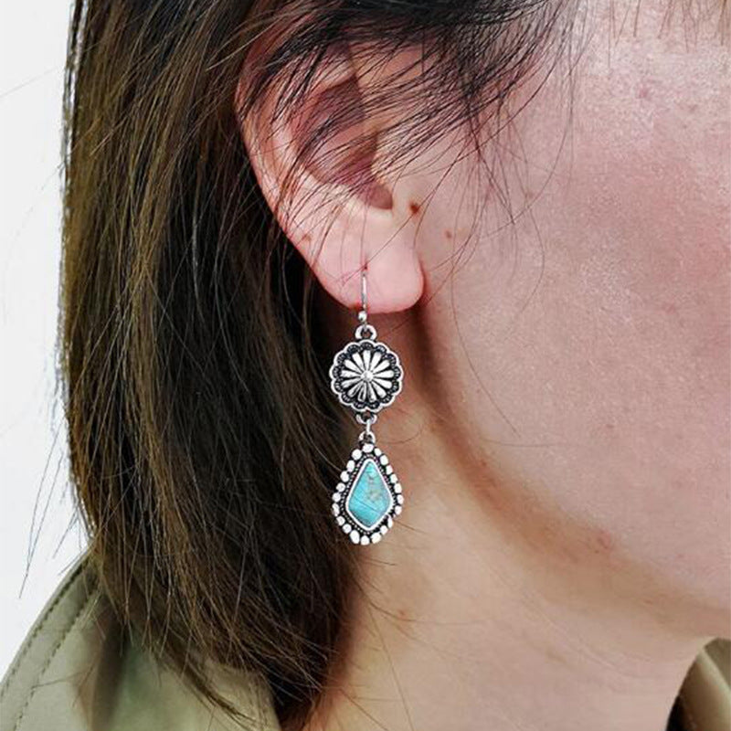 Turquoise Boho Vintage Earrings - product image 4