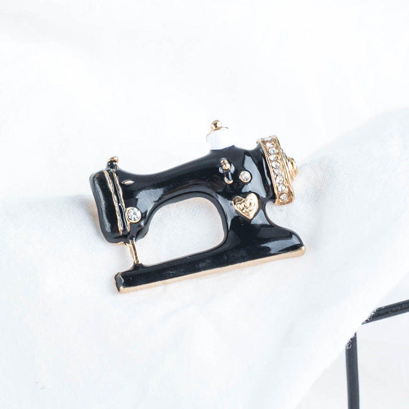Vintage Brooch - product image 5