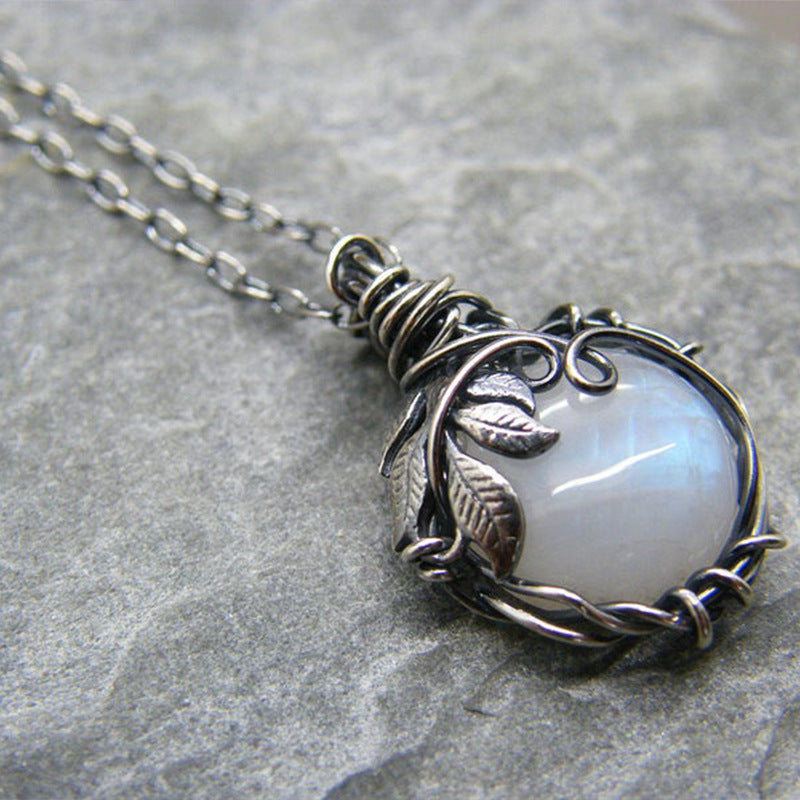 Vintage Moon Necklace for Women - product image 8
