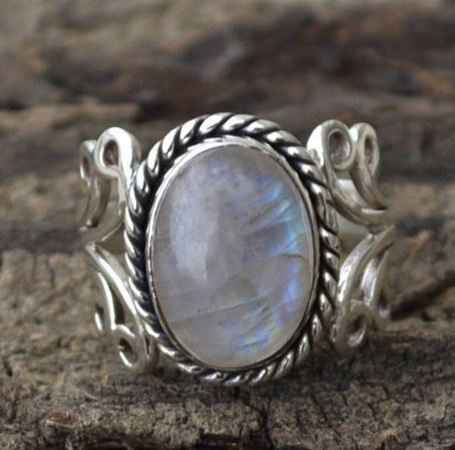 Statement Moon Ring - product image 6